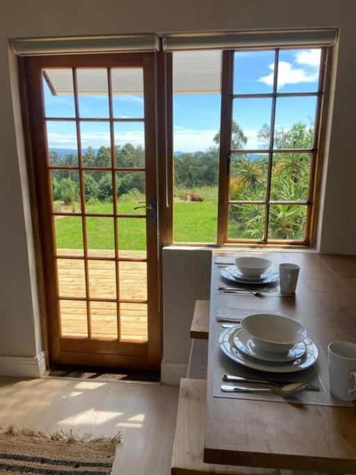 Upmarket Off Grid Cottage On Organic Farm In Secure Estate Howick Luaran gambar