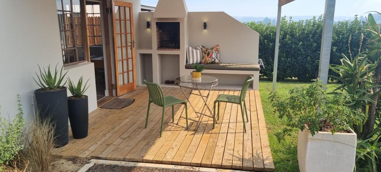 Upmarket Off Grid Cottage On Organic Farm In Secure Estate Howick Luaran gambar